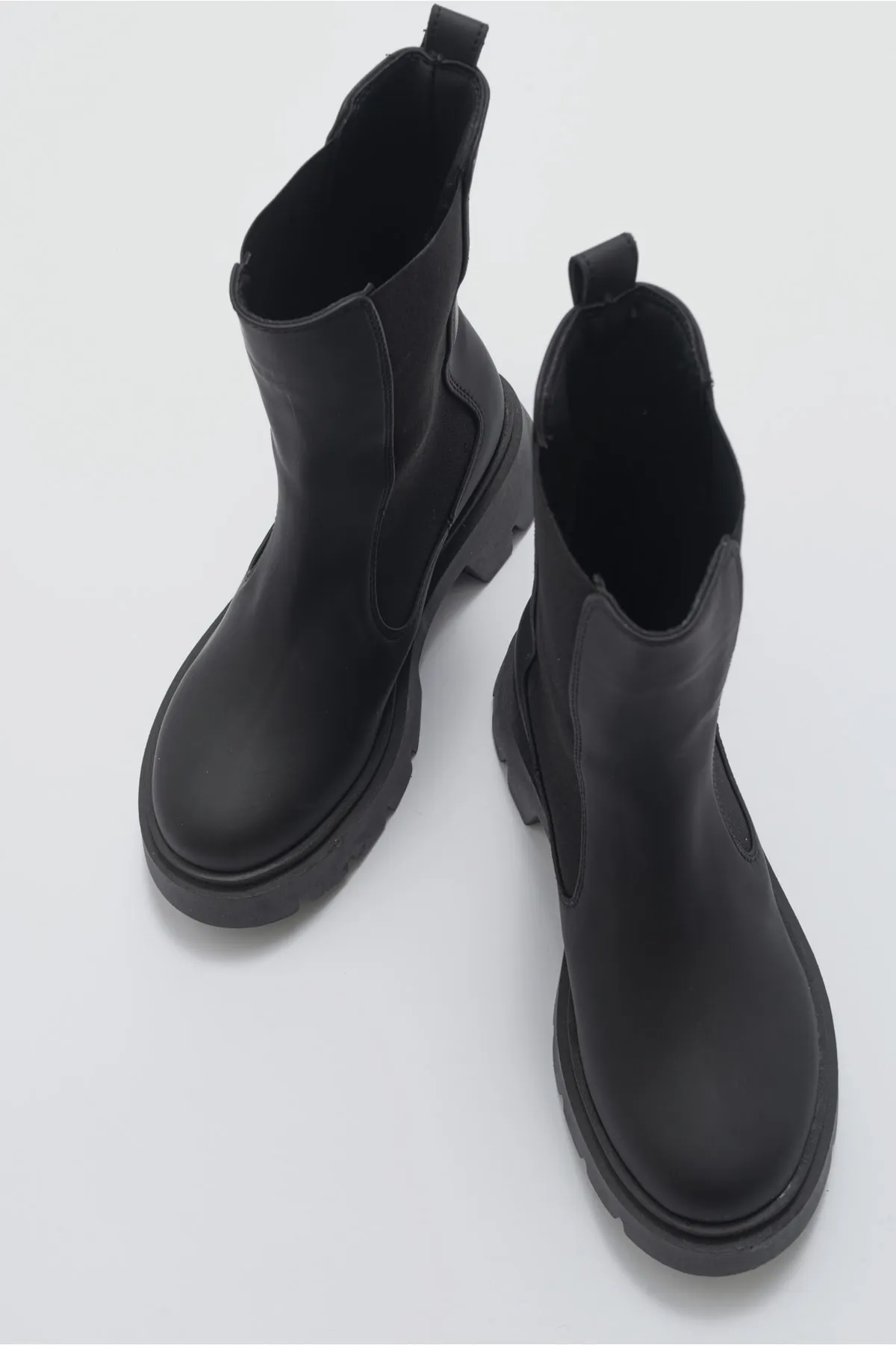 LuviShoes  Bald schwarze Damenstiefel