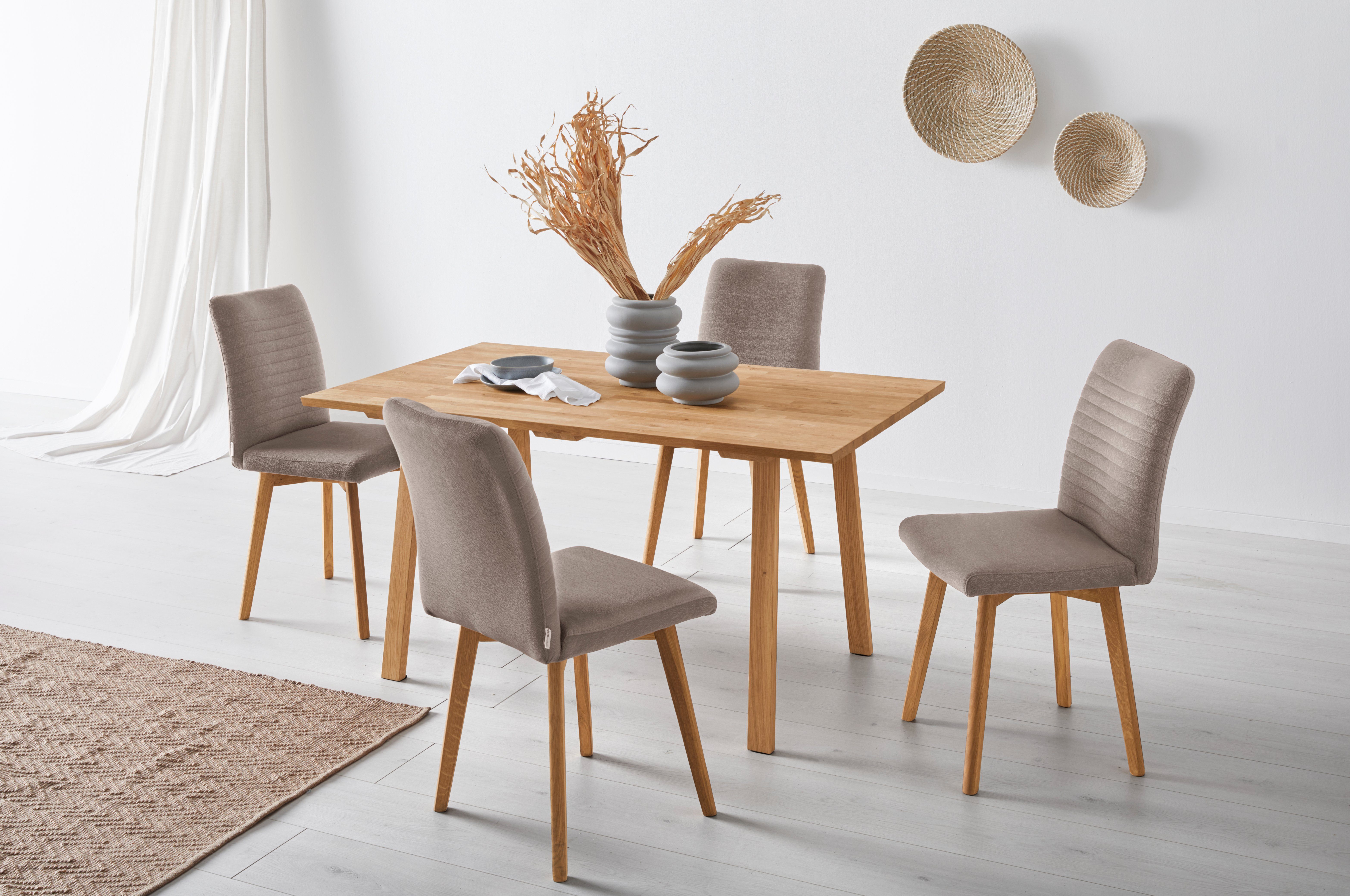 OTTO products 4-Fußstuhl Alessja (Set, 2 St), Bezug aus Microfaser, Gestell aus Eiche Massivholz