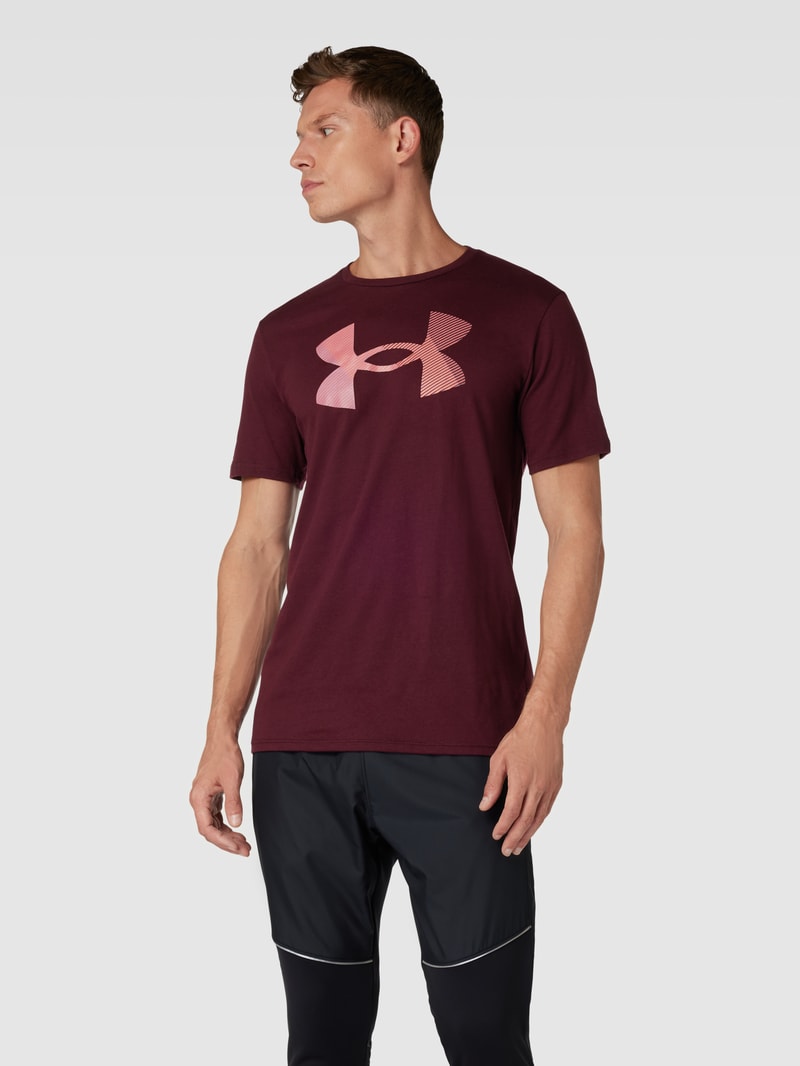 T-Shirt mit Label-Print in bordeaux rot