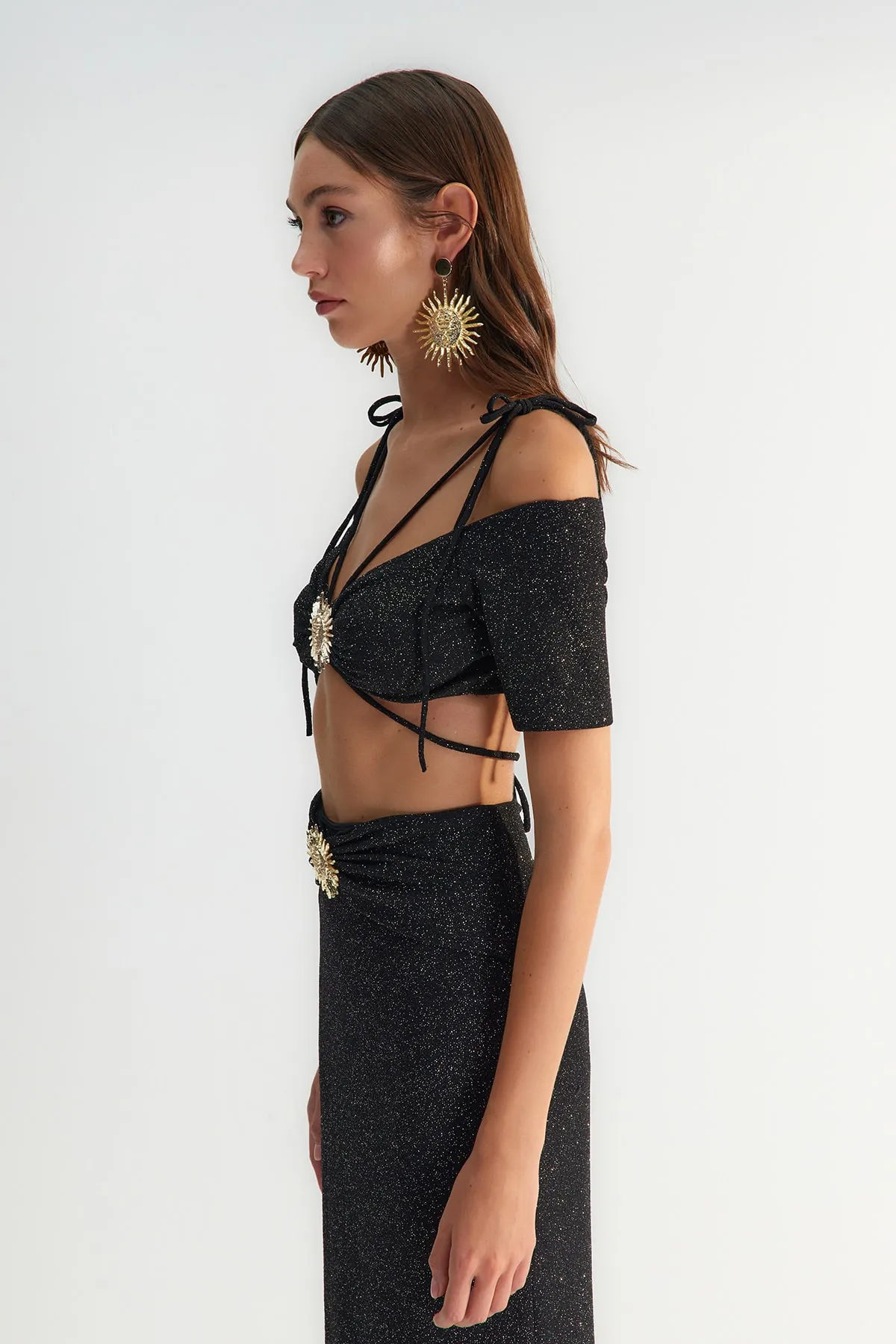 Trendyol Collection  X Zeynep Tosun Black Sun Accessoire Detailliertes glitzerndes Strick-Bustier TCLSS23BS00012