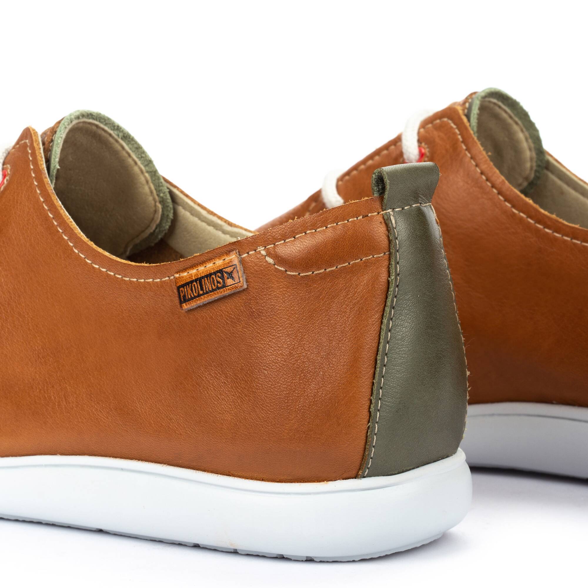 buty w stylu sportowym - BRANDY