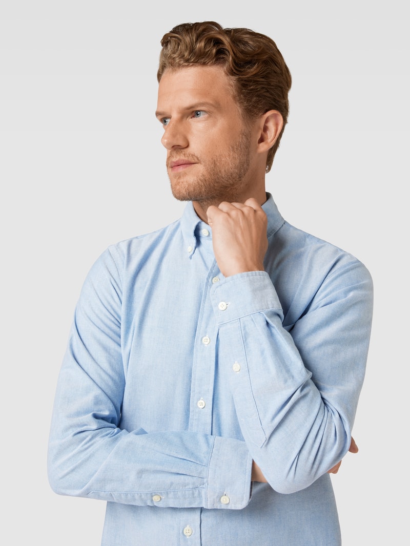 Custom Fit Freizeithemd mit Motiv-Stitching in hellblau