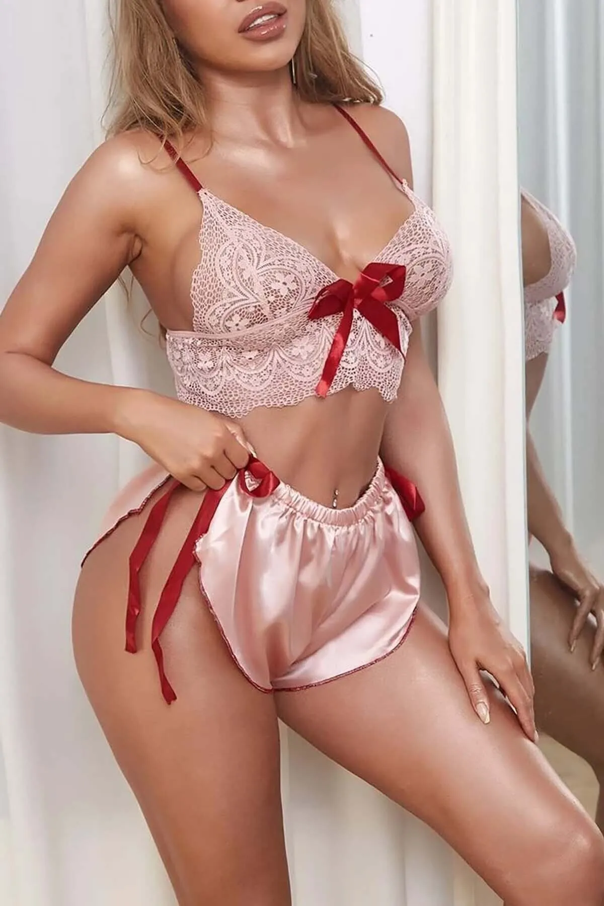 Merry See  Spitzen-Satin-Shorts-Set