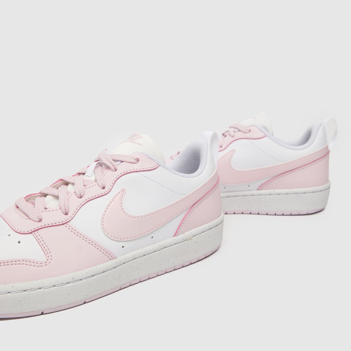Belo-roza športni copati Nike Court Borough Low Recraft Girls Youth