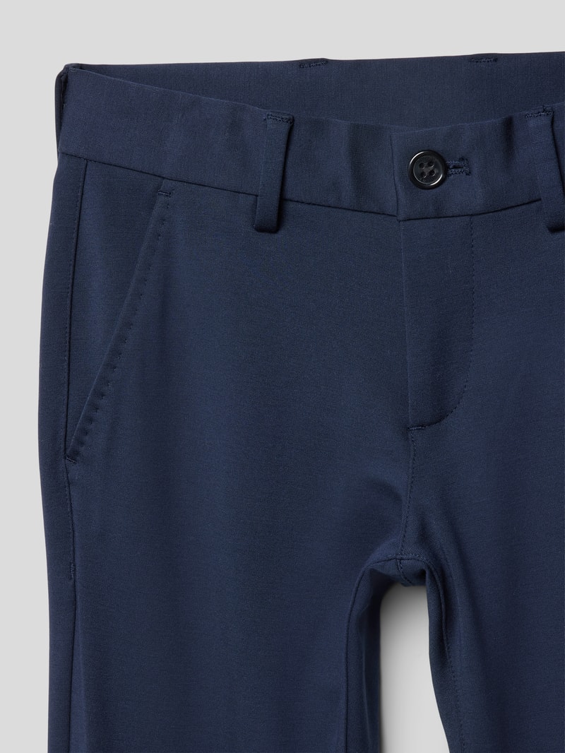 Hose mit Paspeltaschen am Gesäß in marineblau