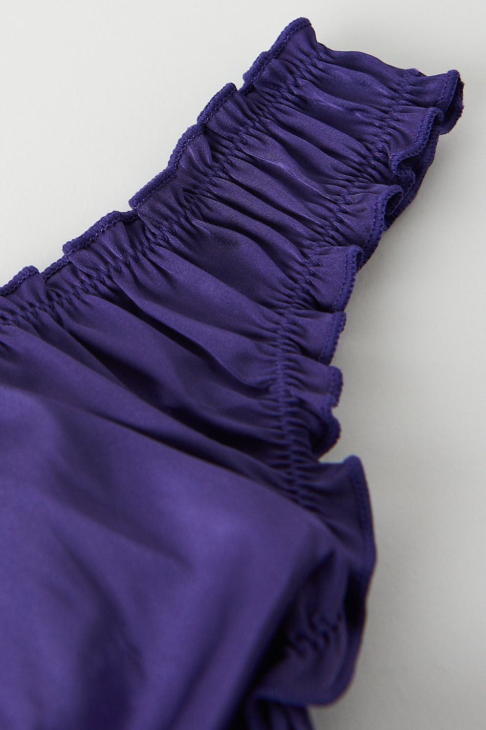 Eva satin string