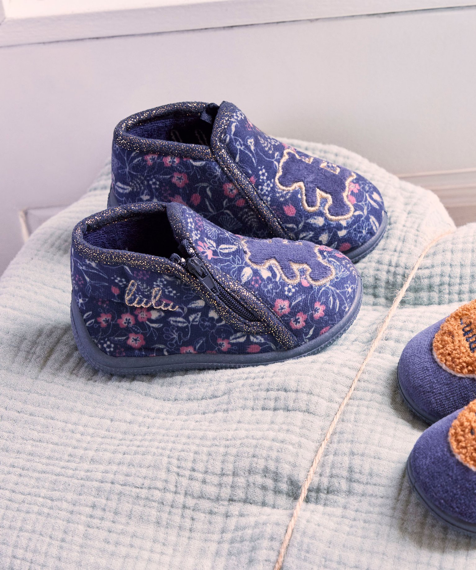 Chaussons bébé fille en velours imprimé fleurs - Lulu Cas... bleu | GEMO