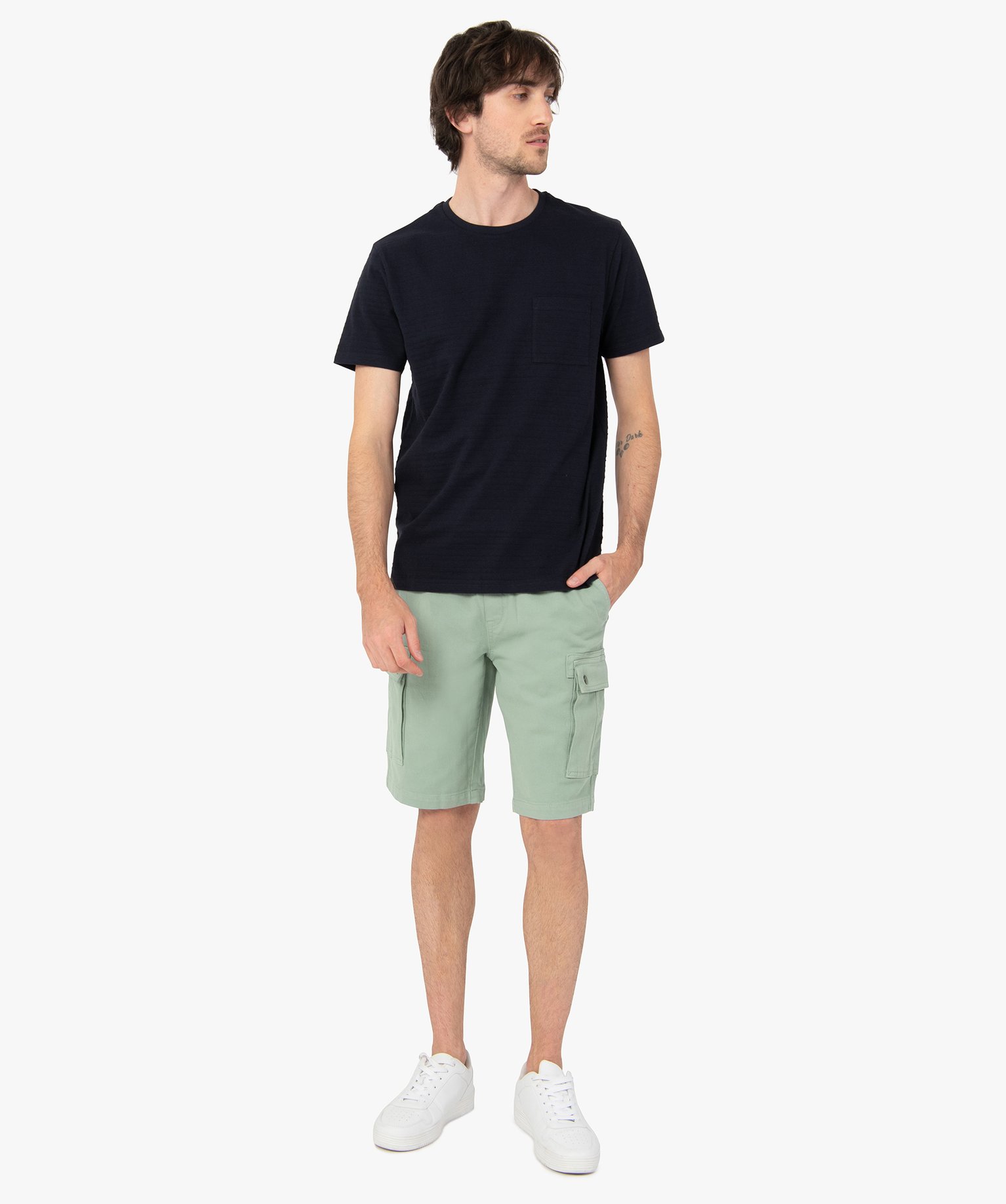 Bermuda homme coupe cargo au coloris unique vert | GEMO