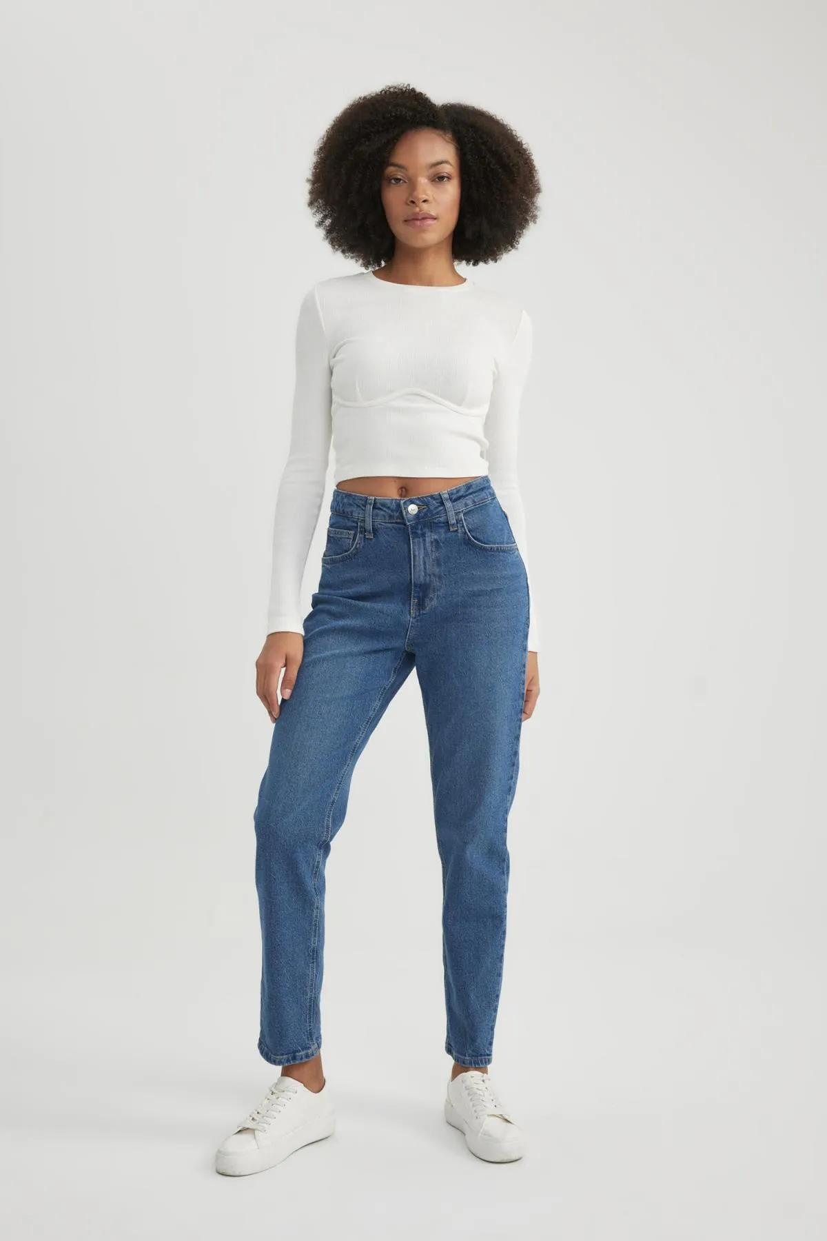DeFacto  Lina Comfort Mom Fit - Jeans mit hoher Taille und Knöchellänge B5472ax23cw