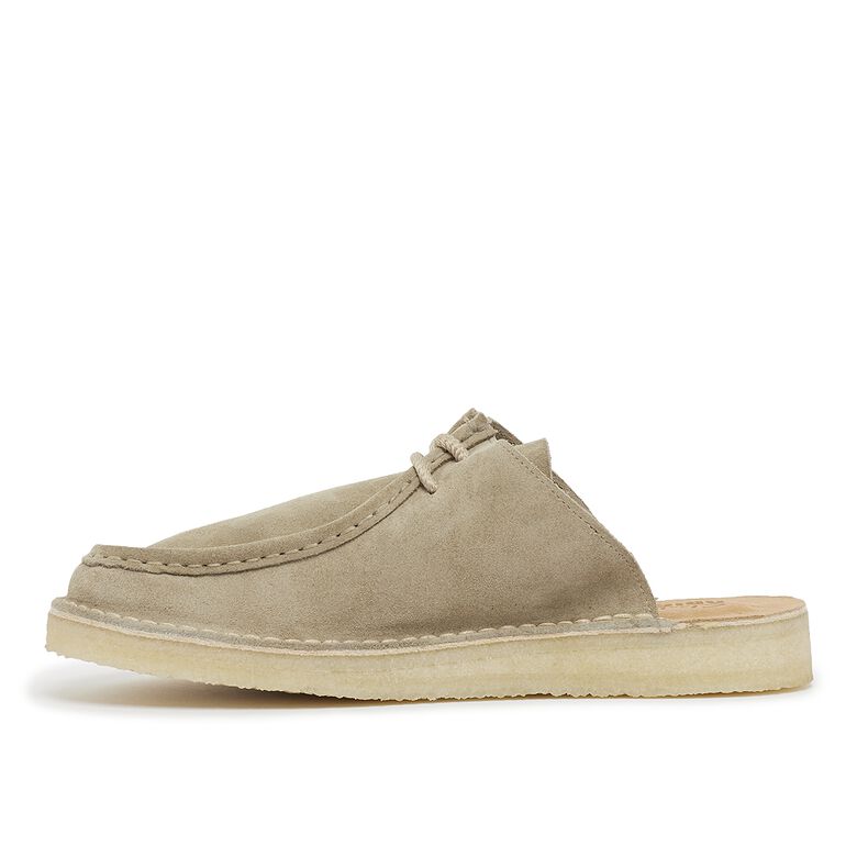 Clarks Desert Nomad Mule pale grey suede