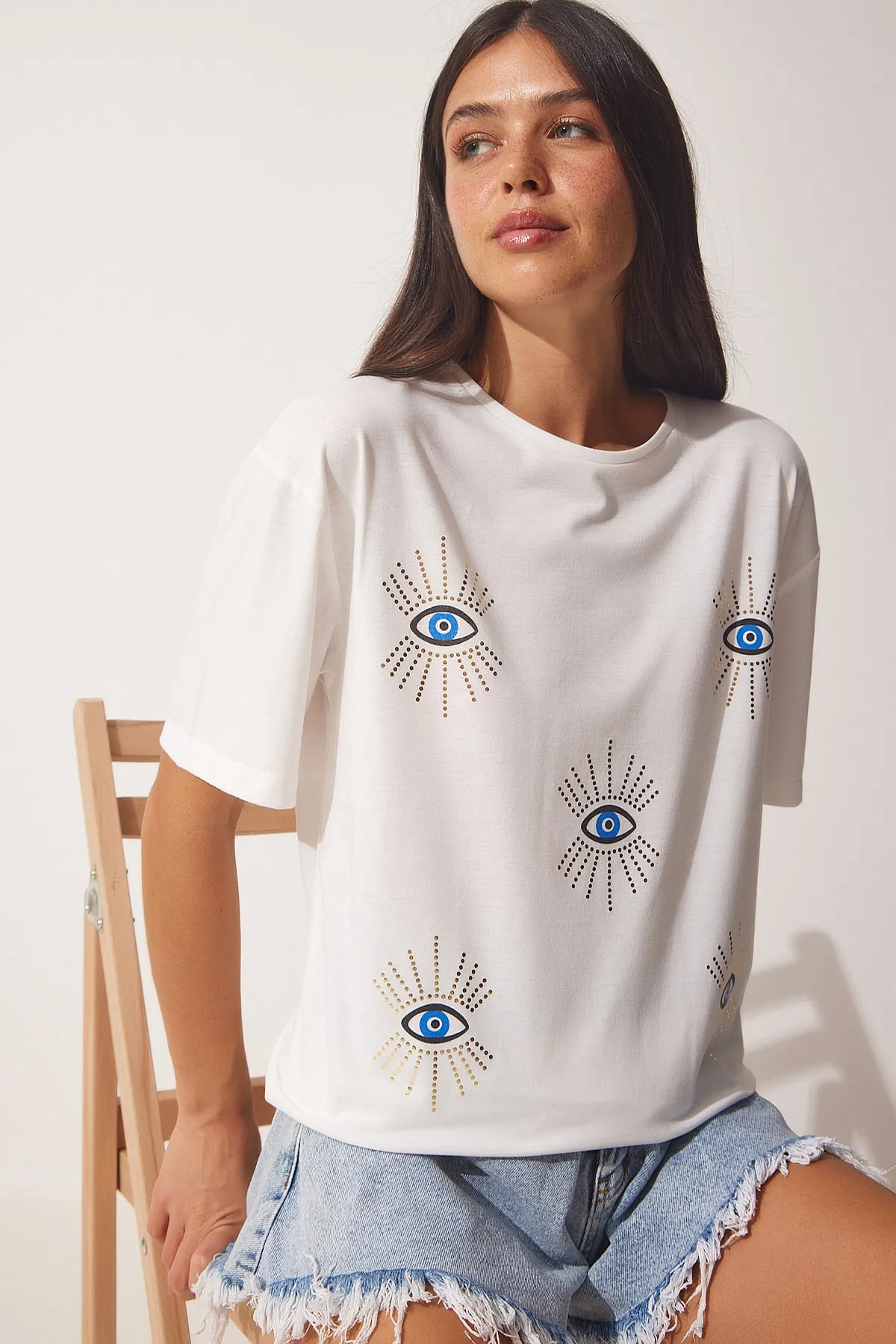 Happiness İstanbul  Ecru bedrucktes Oversize-Strick-T-Shirt für Damen PB00020