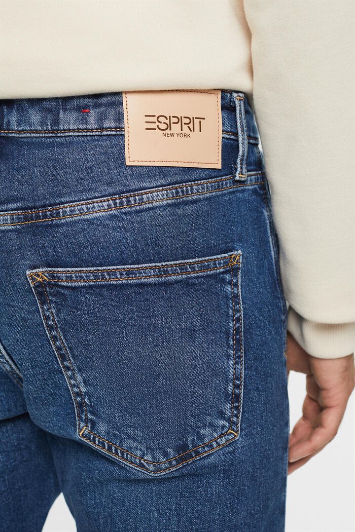 Recycelt: Jeans mit schmaler Passform