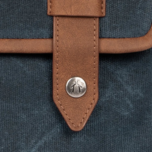 Montalivet blue medium front pocket