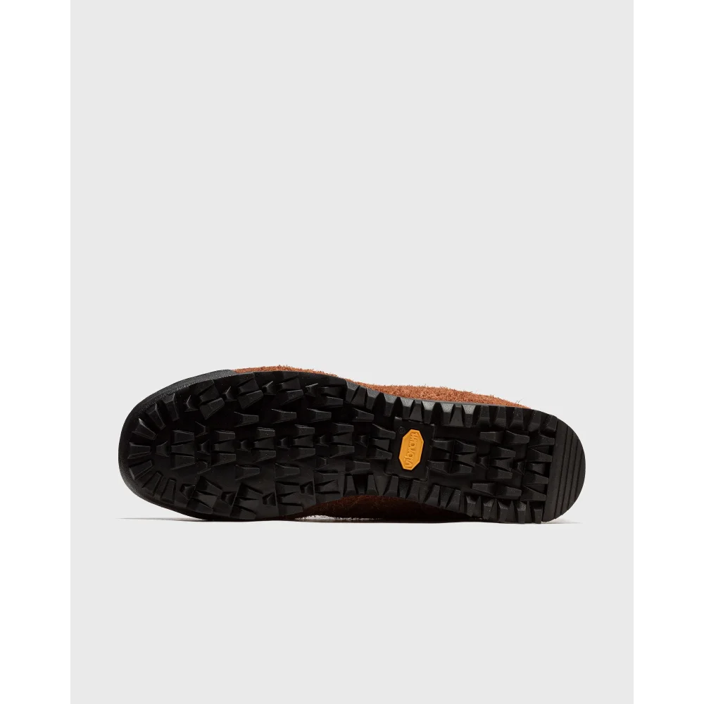 New Balance Rainier Low UALGSBG / braun