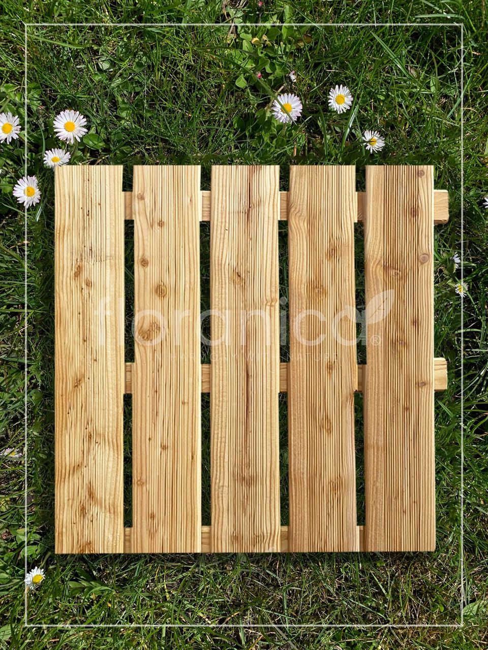 Pemicont Floranica Holzterrassenplatten 1 Stück 50x50 cm Imprägniertes Lärchenholz Natur Boden für die Sauna Terrasse oder dem Balkon Holzfliese im Garten Gefräste Oberfläche Balkonfliesen