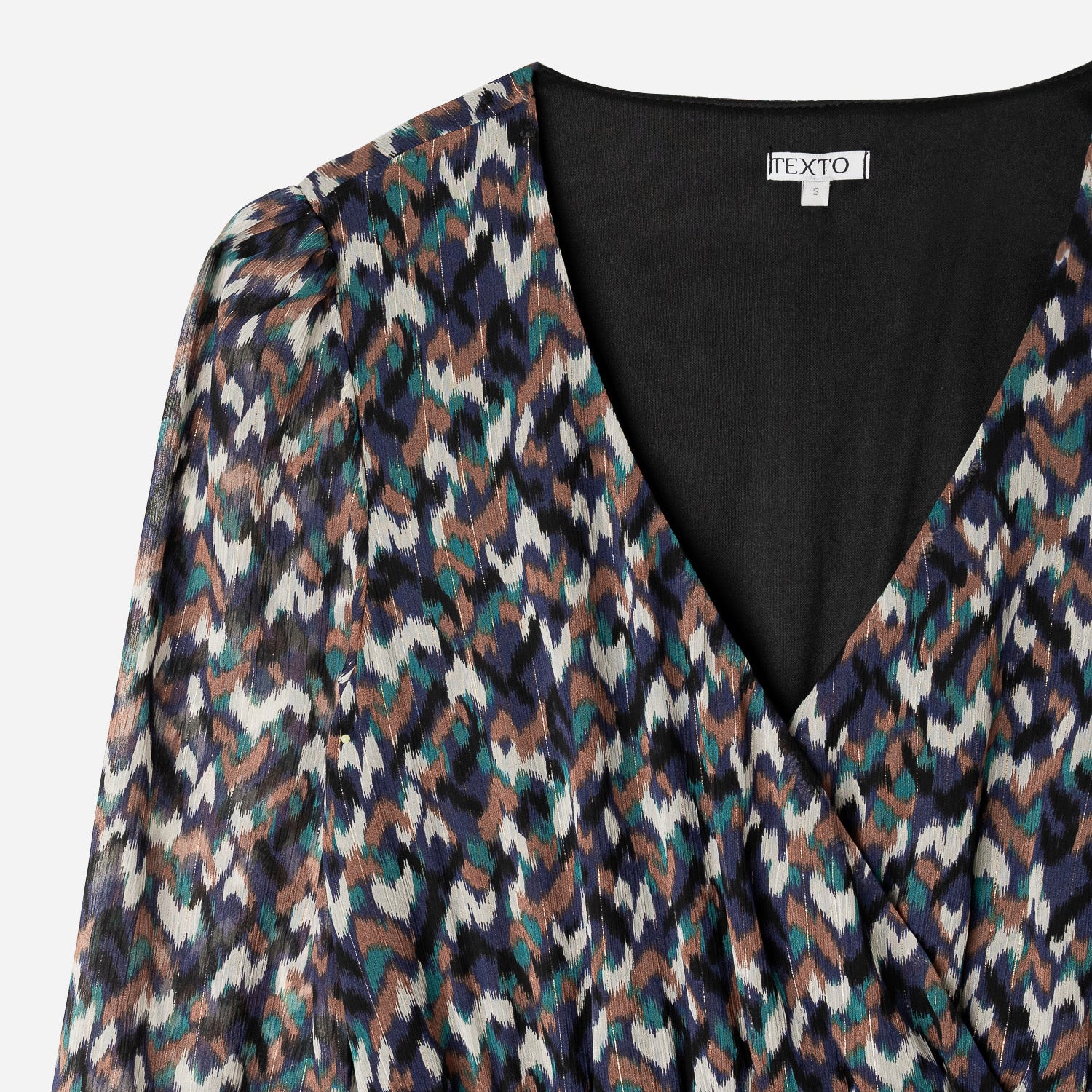 Robe bleue à motif ethnique