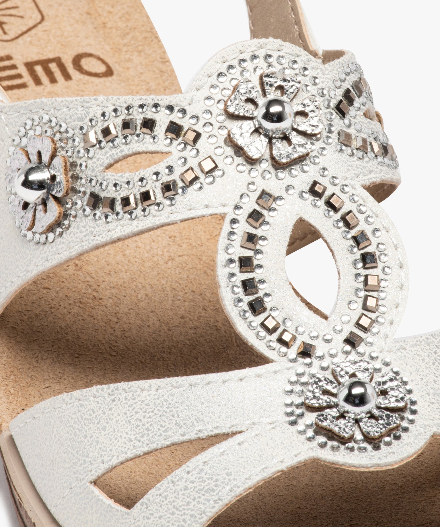 Sandales femme confort à talon compensé et brides strass blanc | GEMO