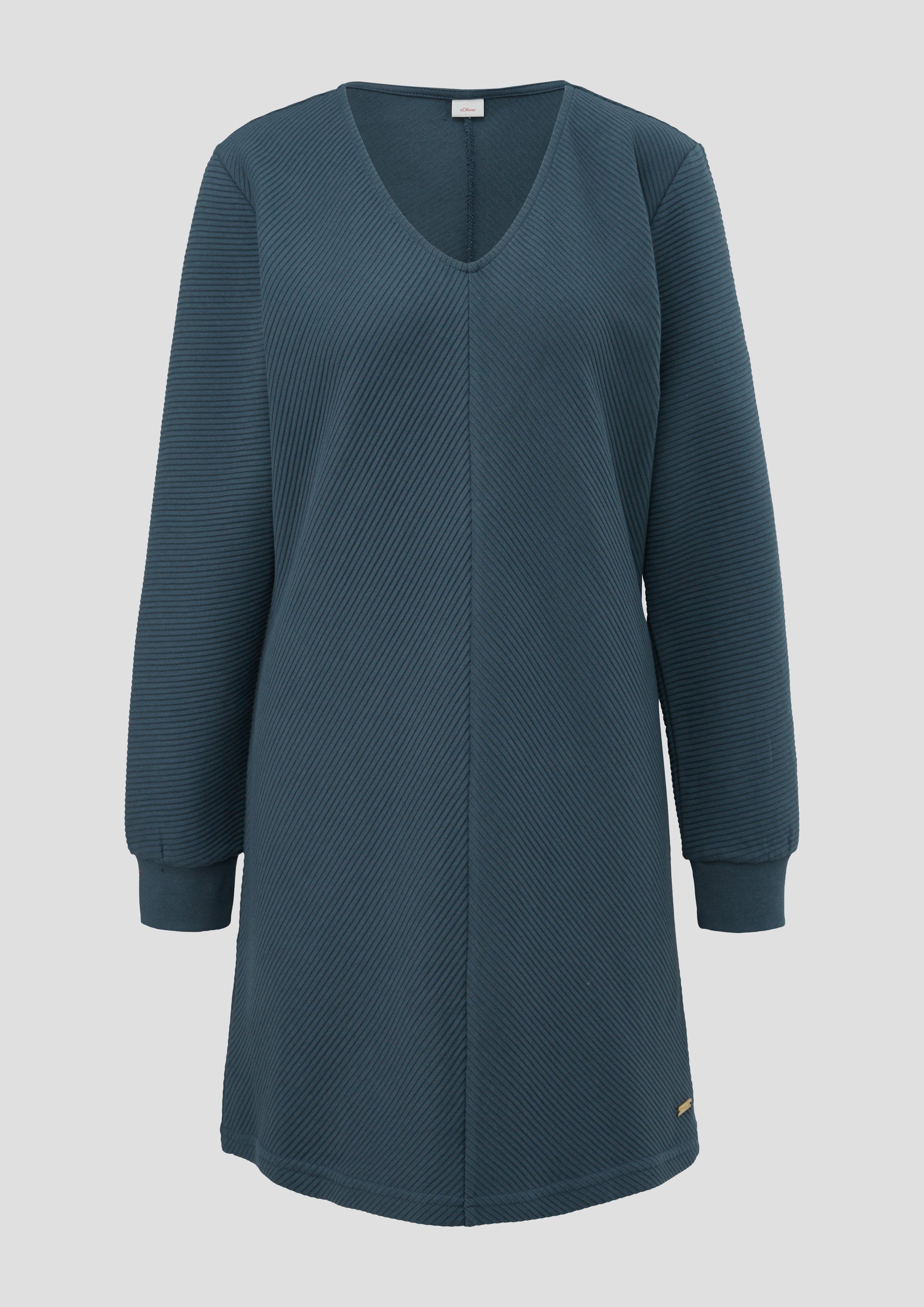 Pyjama-Sweatkleid mit V-Ausschnitt  6009255-4436