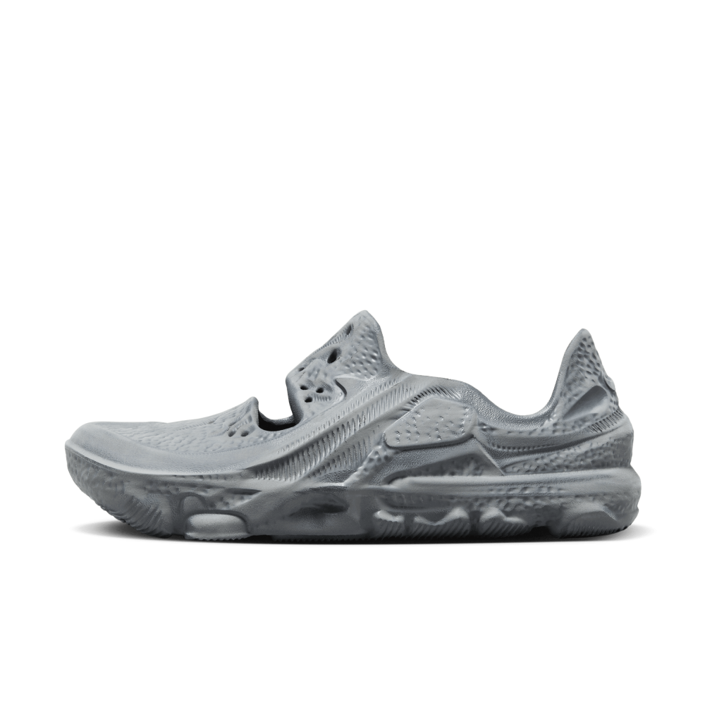 Nike ISPA Universal DM0886-001 / grau