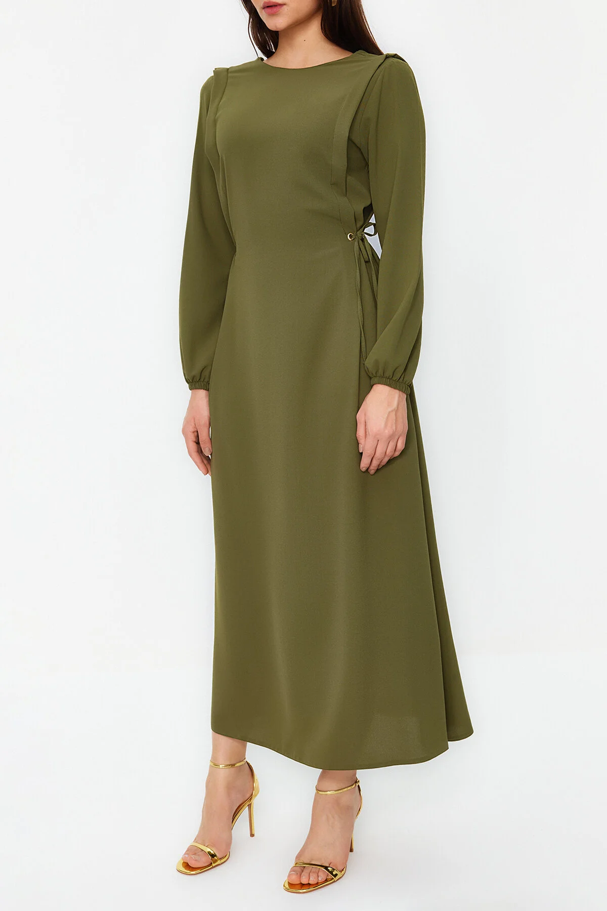 Trendyol Modest  Grünes Taillen-Seilband, detailliertes elastisches Aerobin-Webkleid am Ärmelende TCTSS22EB00104