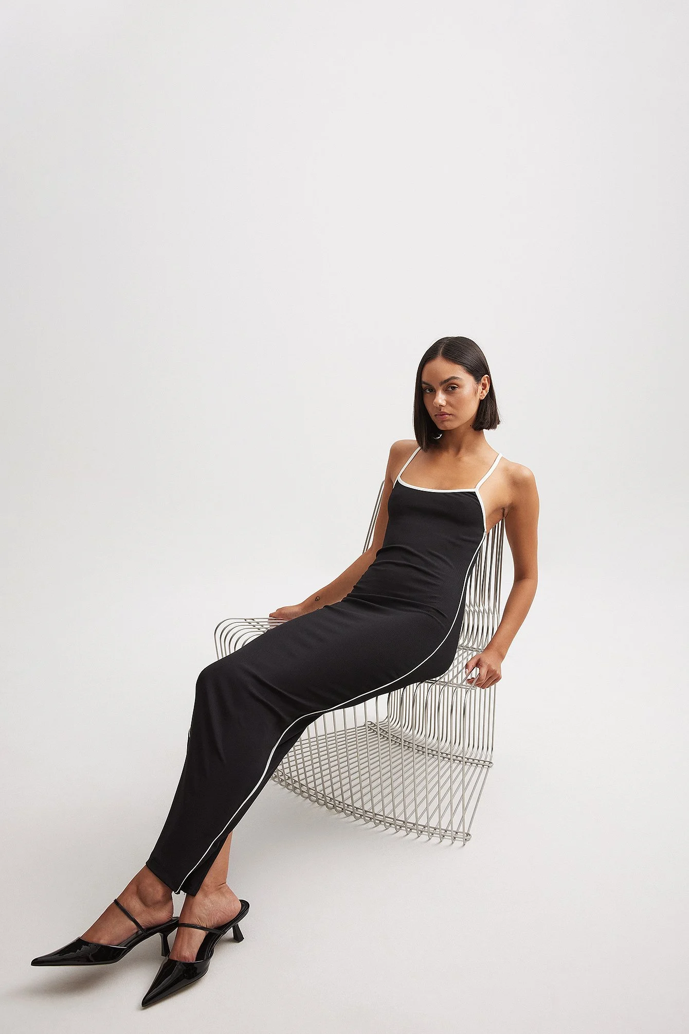 Maxikleid mit Kontrastbändern