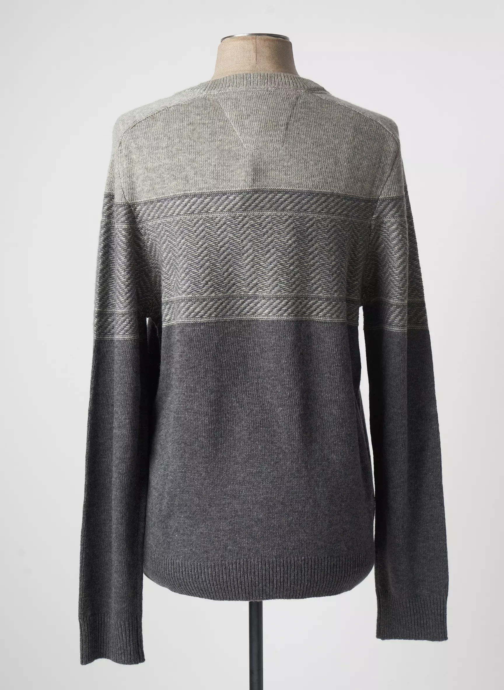 Delahaye Pulls Homme couleur gris