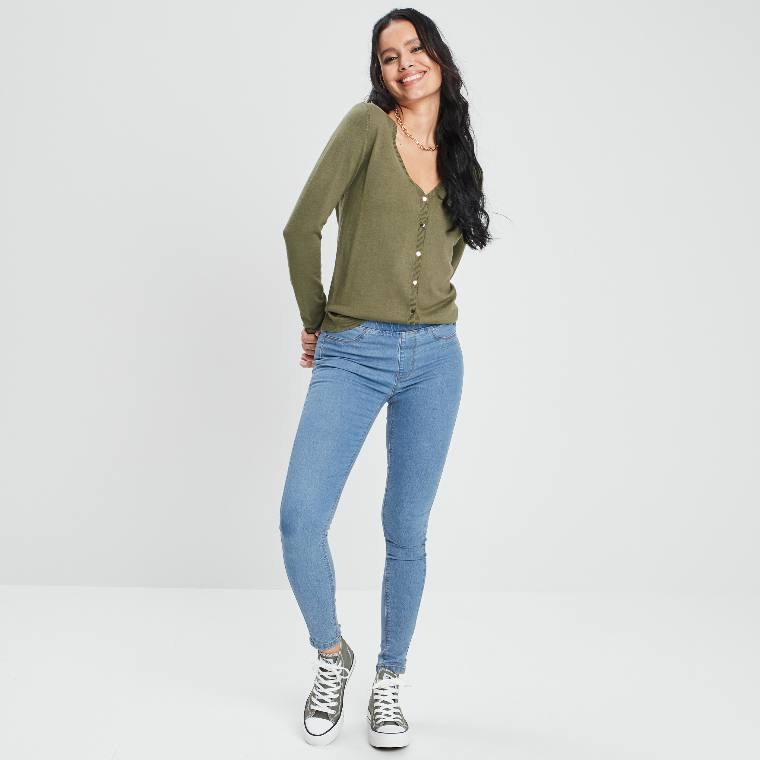 Gilet boutonné avec col en V vert kaki femme | La Halle