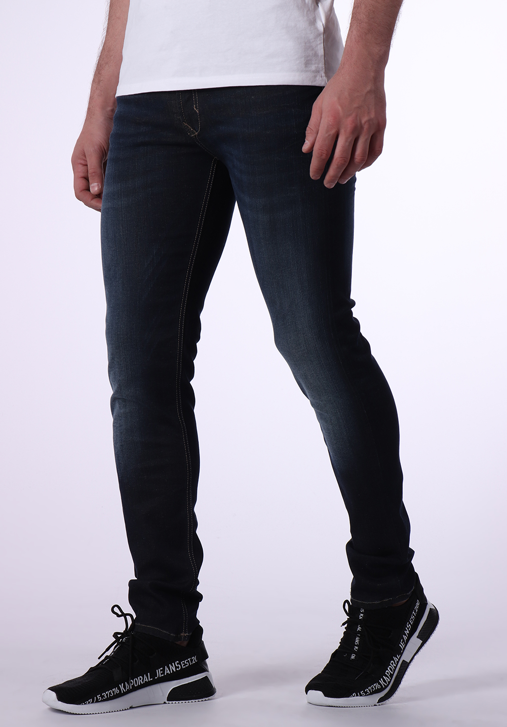 EZZYY  Jean bleu délavé, coupe slim