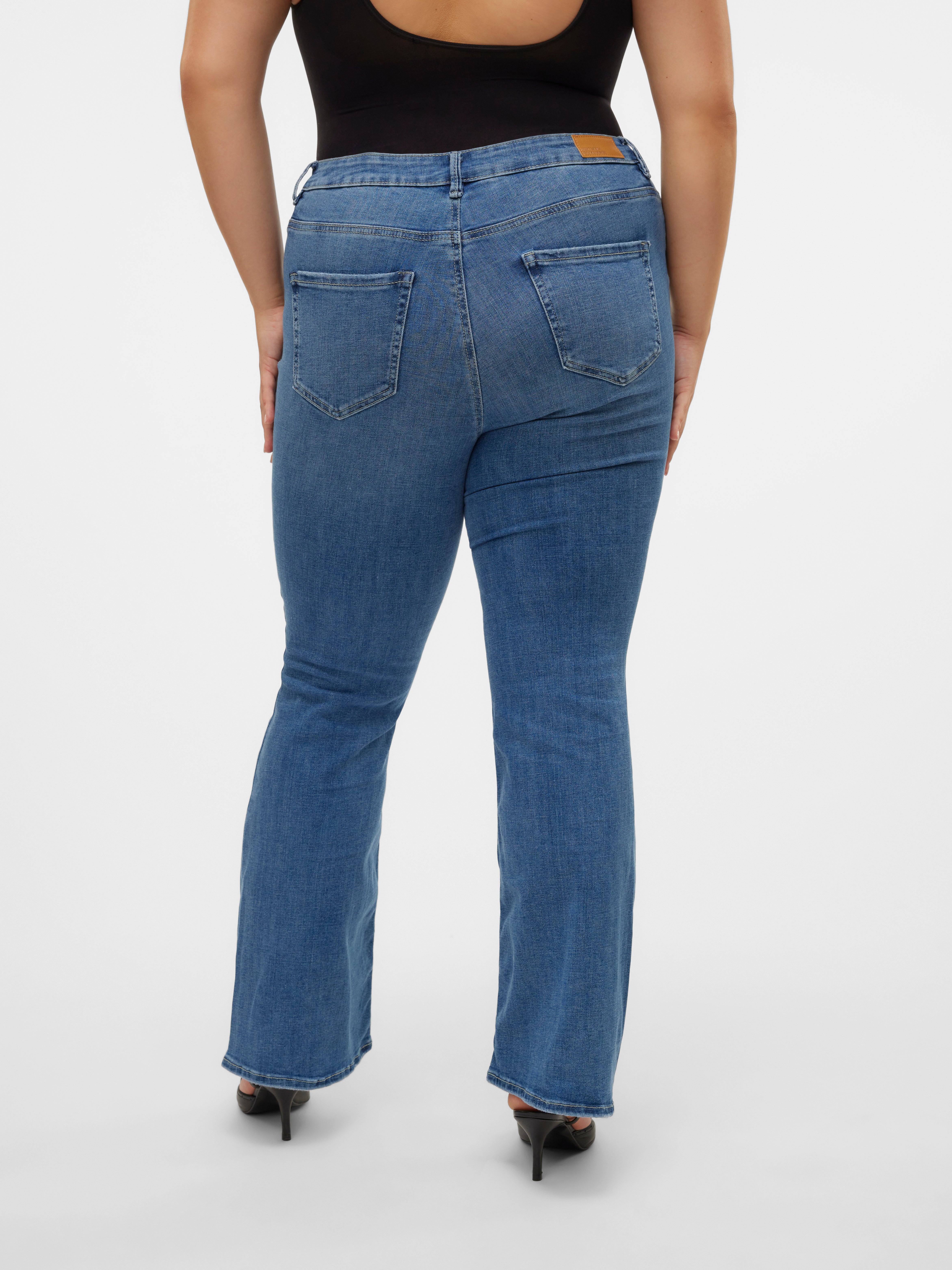 VMCFLASH Mid Rise Ausgestellt Jeans