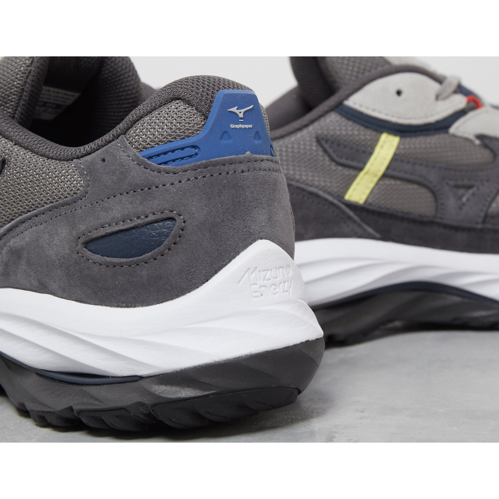 Mizuno x Graphpaper Wave Rider Beta D1GG230601 / grau