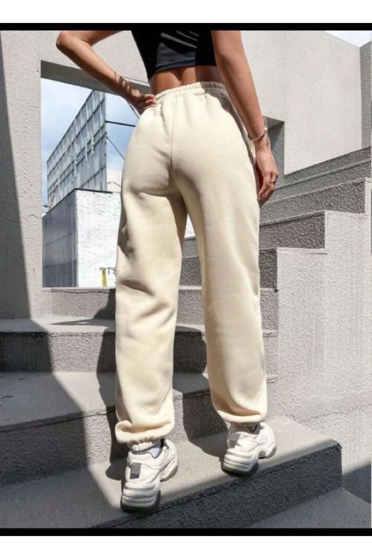 Know  Beigefarbene elastische Jogginghose für Damen