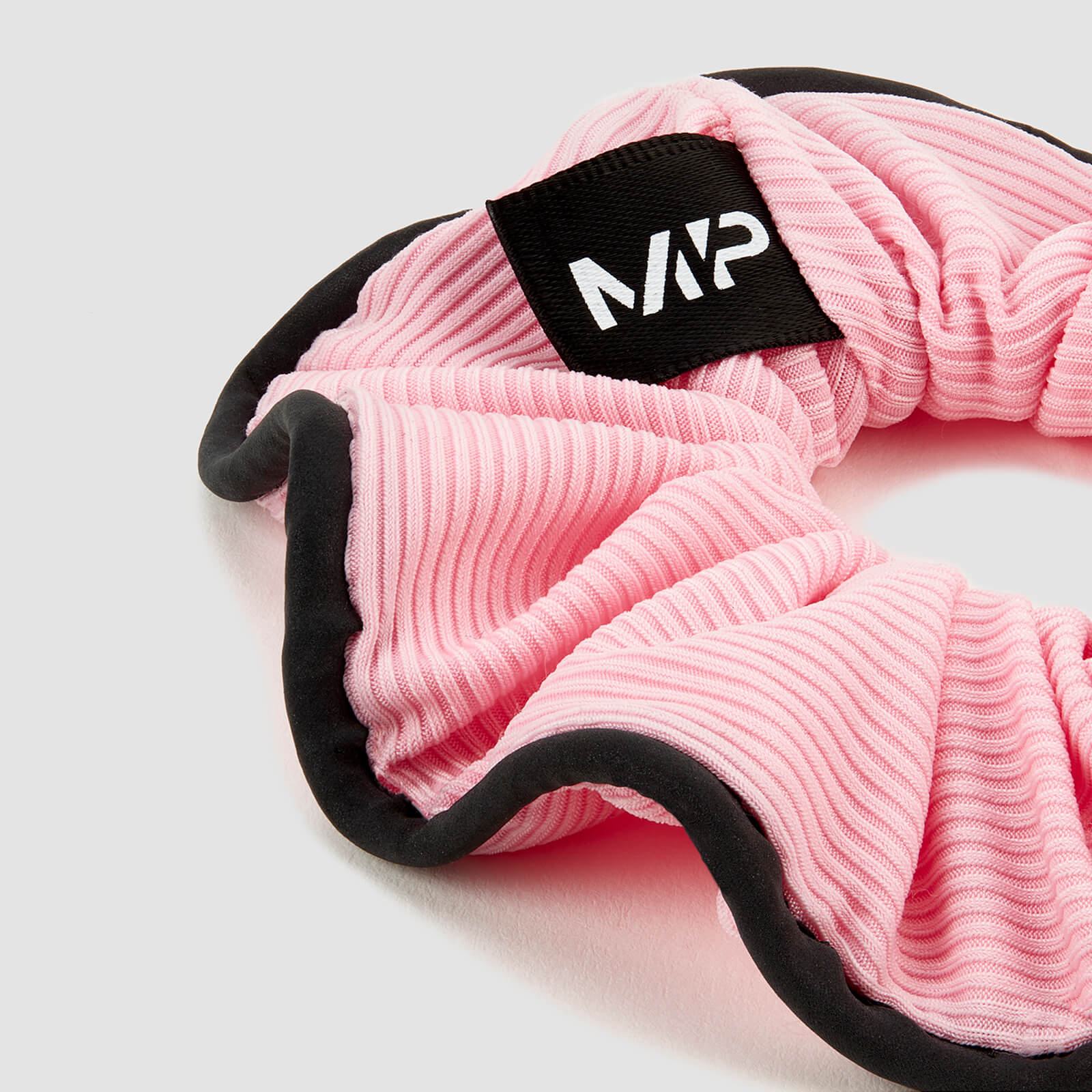 Chouchou réfléchissant Power MP X Invisibobble® – Noir/Rose – Lot de 2