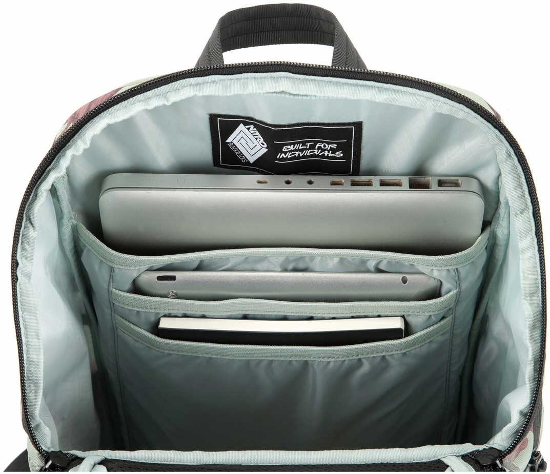 NITRO SNOWBOARDS Handtaschen grün Ein leichter, trendiger Freizeitrucksack