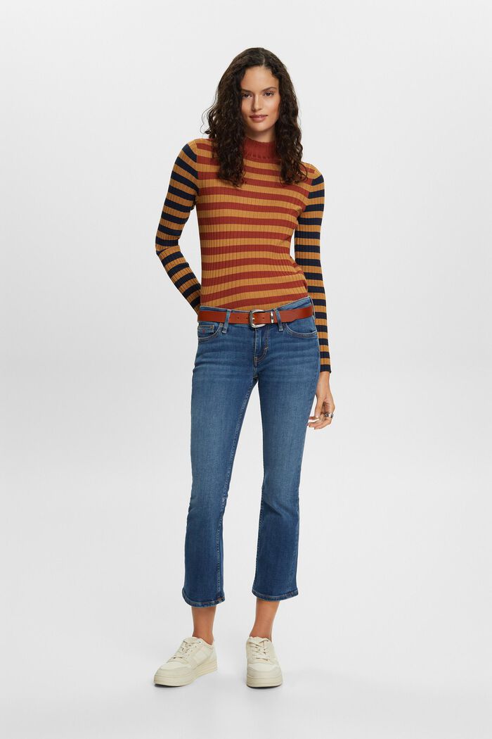 Bootcut Jeans in Cropped-Länge mit niedrigem Bund
