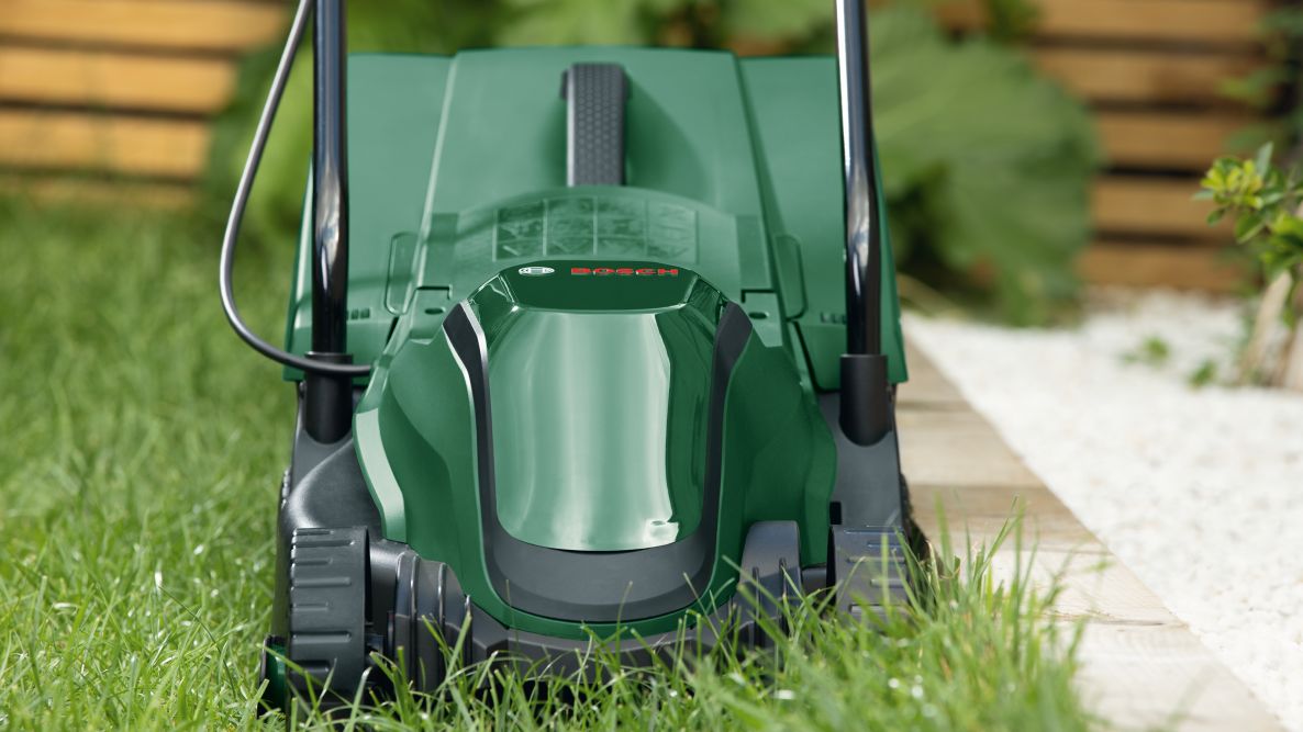 Bosch Groen 06008B9D02 EasyMower 18V-32-200 + EasyGrassCut 18V-26 BT Combiset 1 x 4,0 Ah na ljestvama AL1830