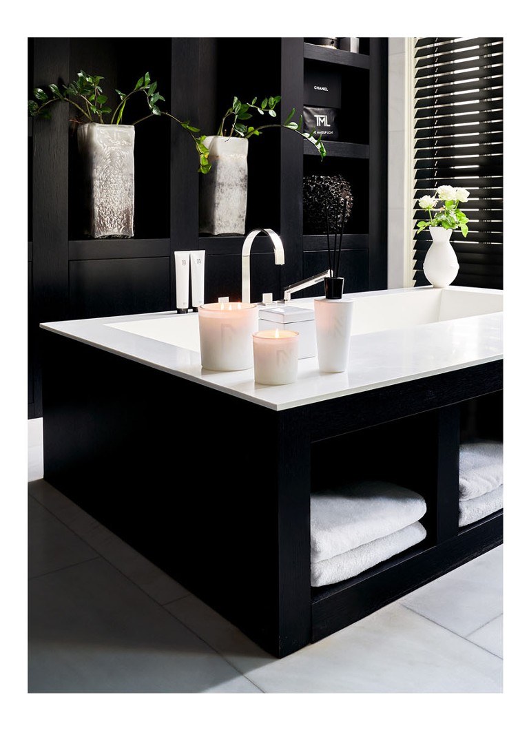 Αρωματικό κερί NIKKIE Jardin de Paris 450 γρ