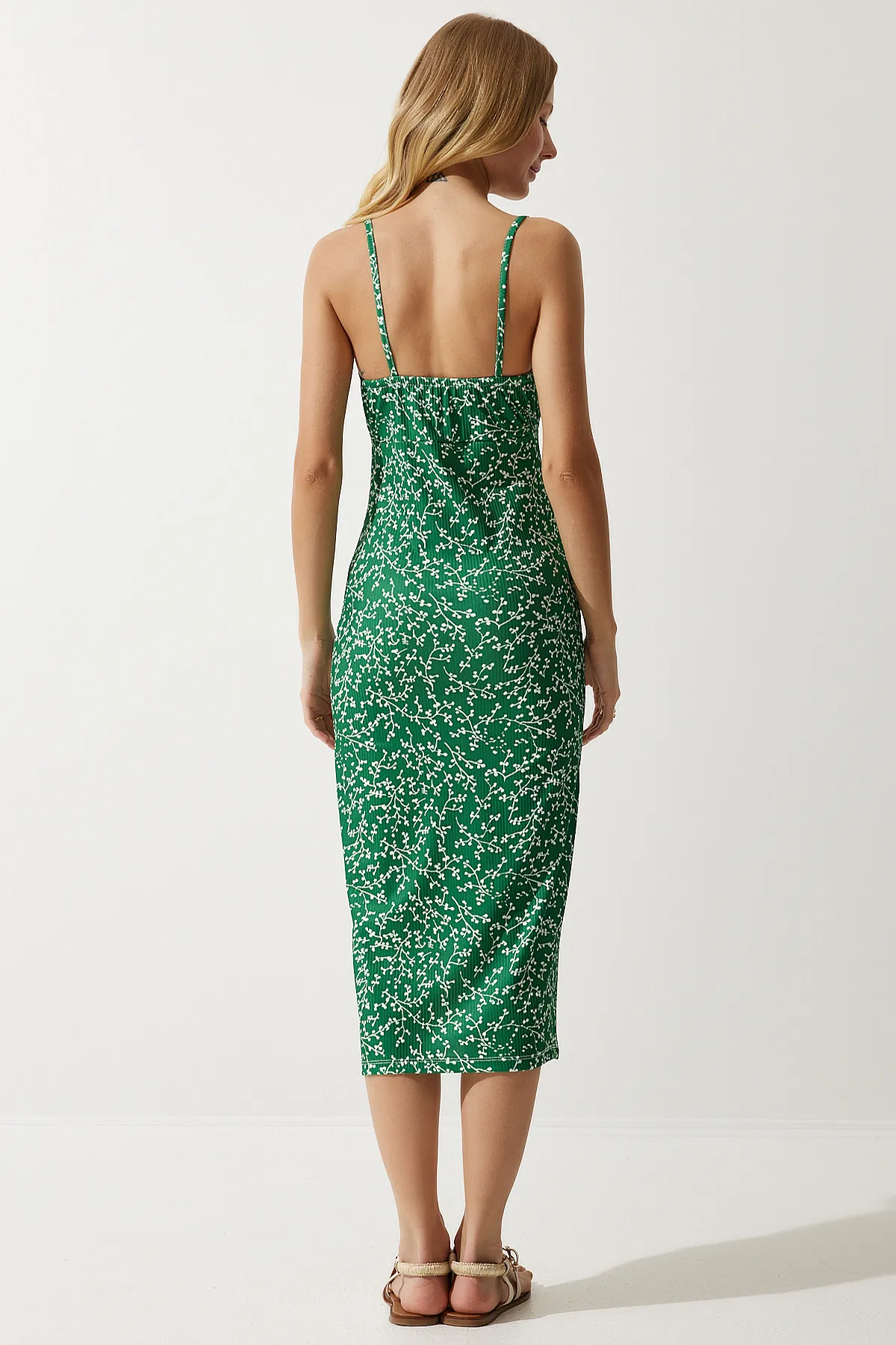 Happiness İstanbul  Grün-weißes Sommer-Strickkleid mit Blumenmuster und Schlitz für Damen CI00029