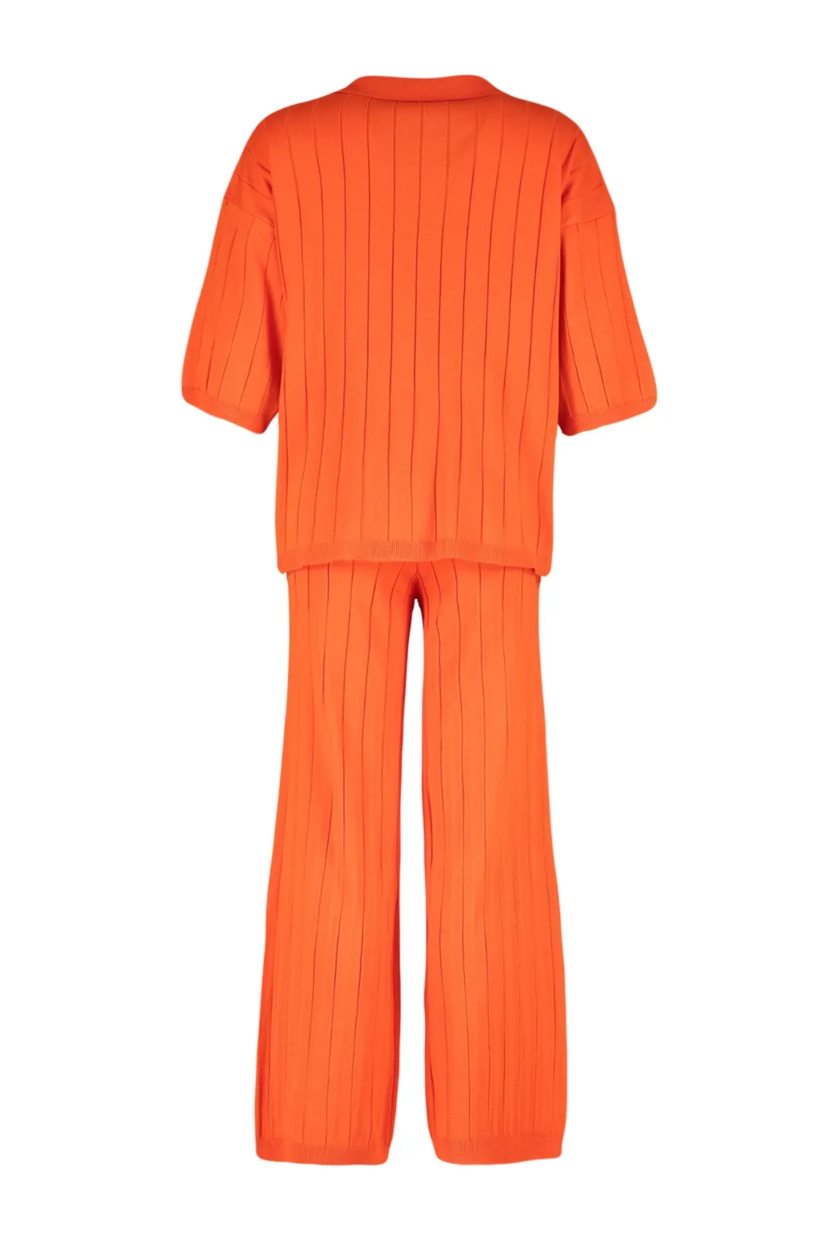 Trendyol Collection  Orangefarbenes Basic-Set aus Oberteil und Unterteil aus Strick TWOSS23AU00029