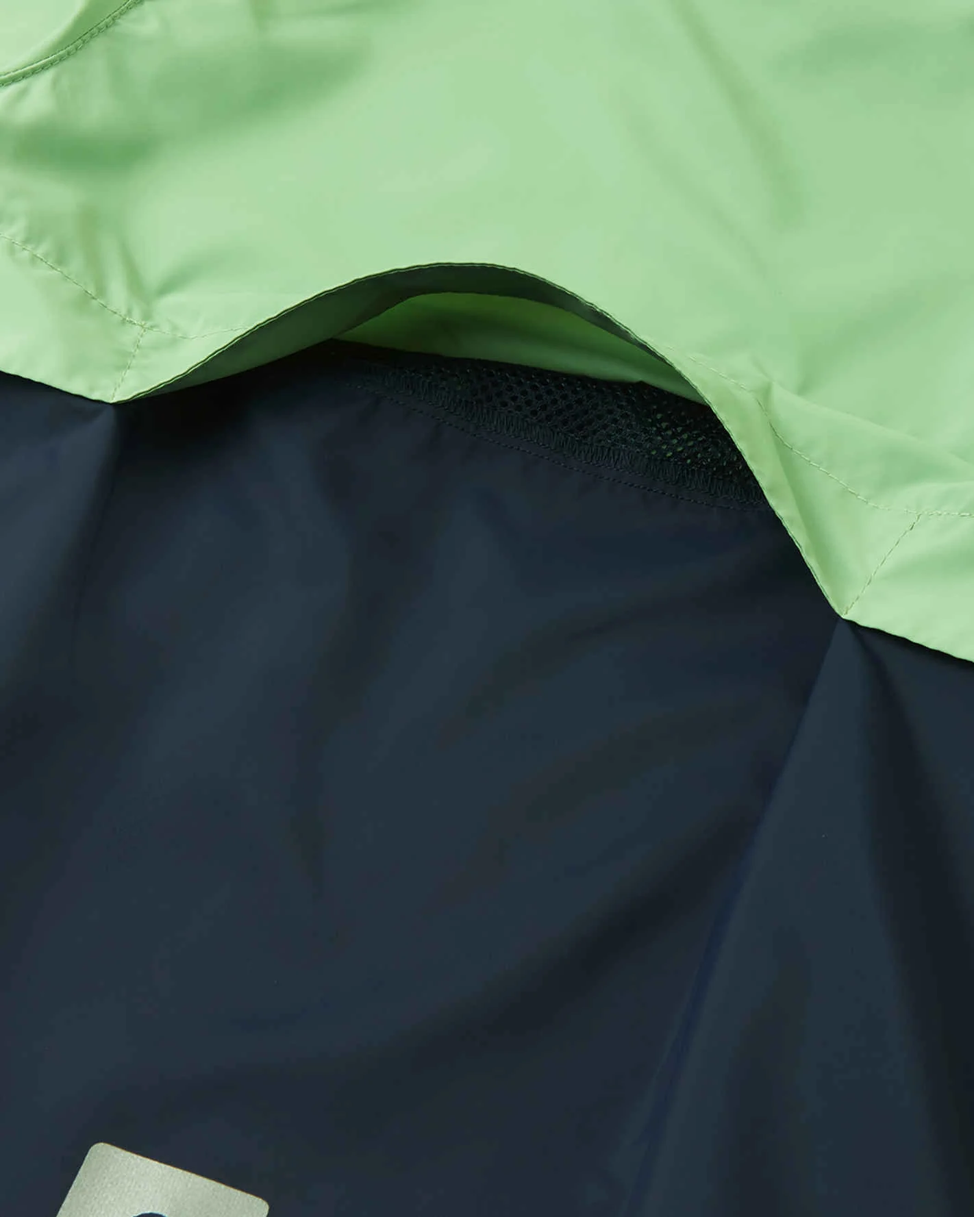 Kinder Windjacke Arvo verstaubar in Jackentasche