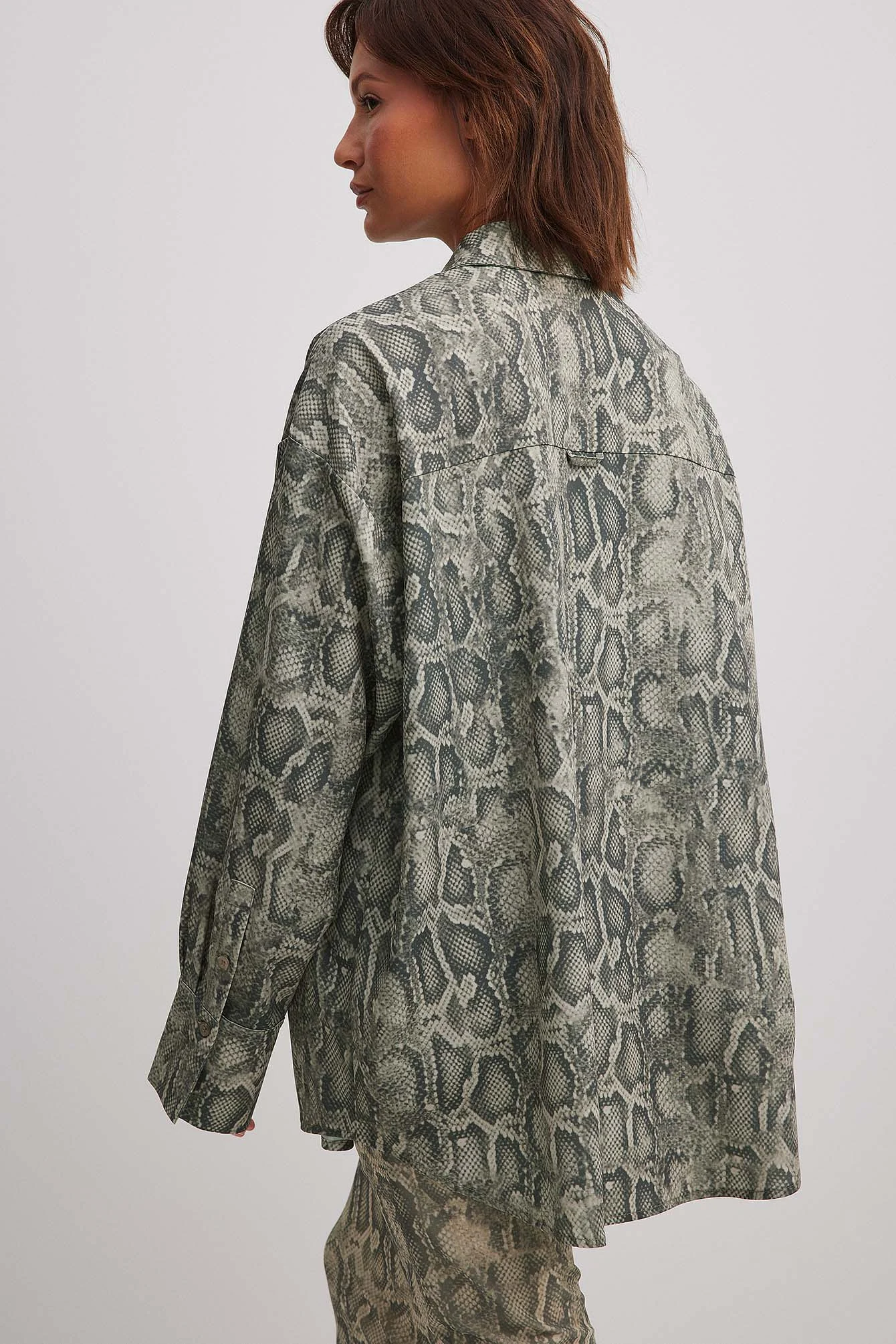 Fließende Hemdbluse