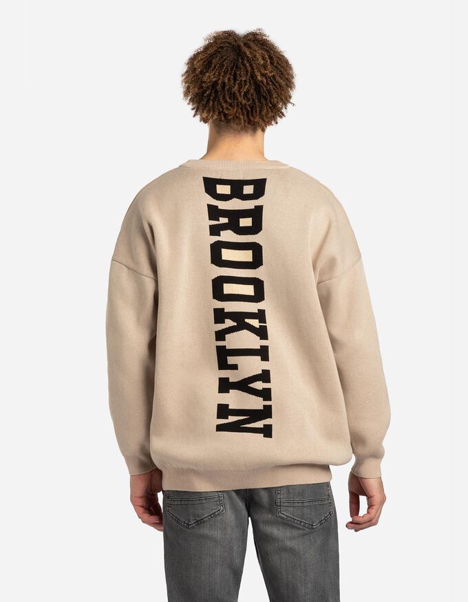 Strickpullover - Stickereien