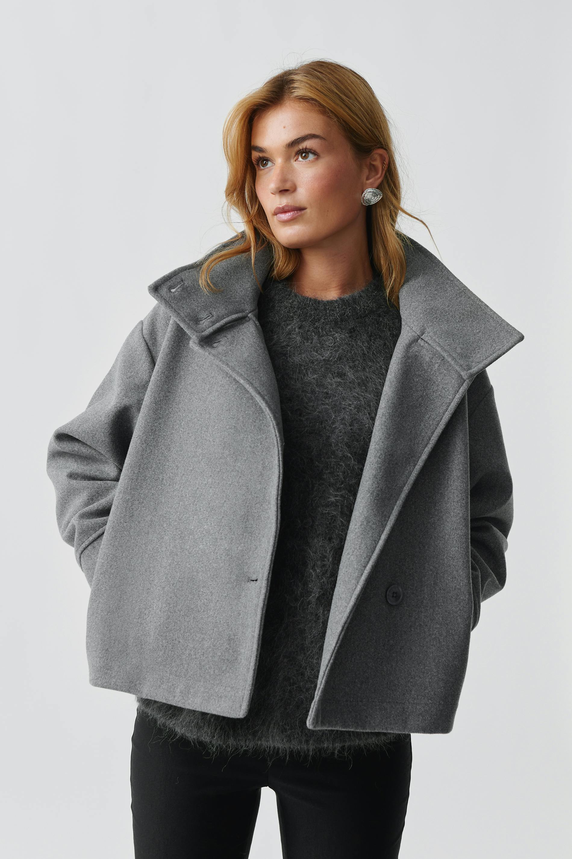 Short felt jacket