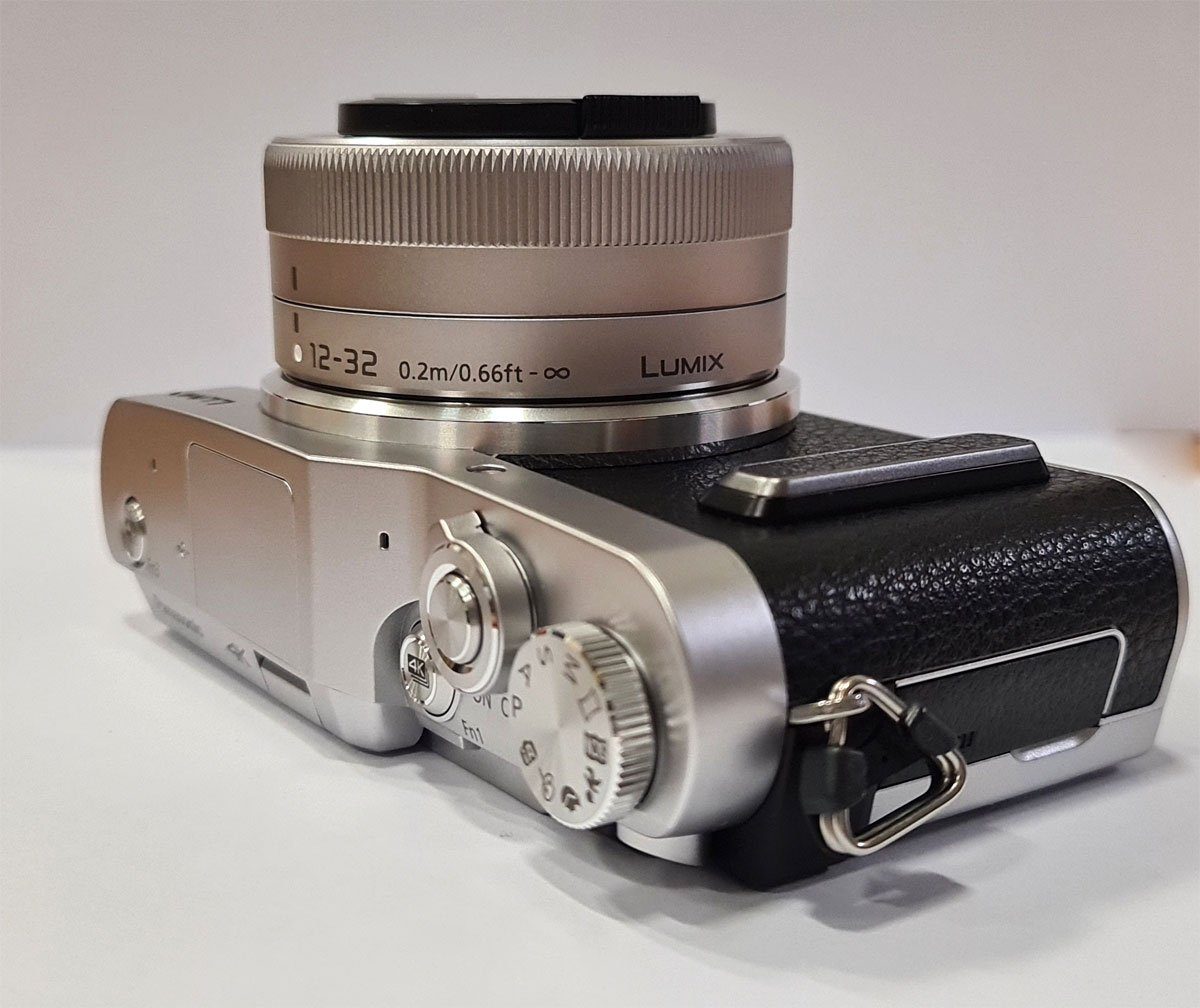 Panasonic DC-GX880 KEGS Kompaktkamera