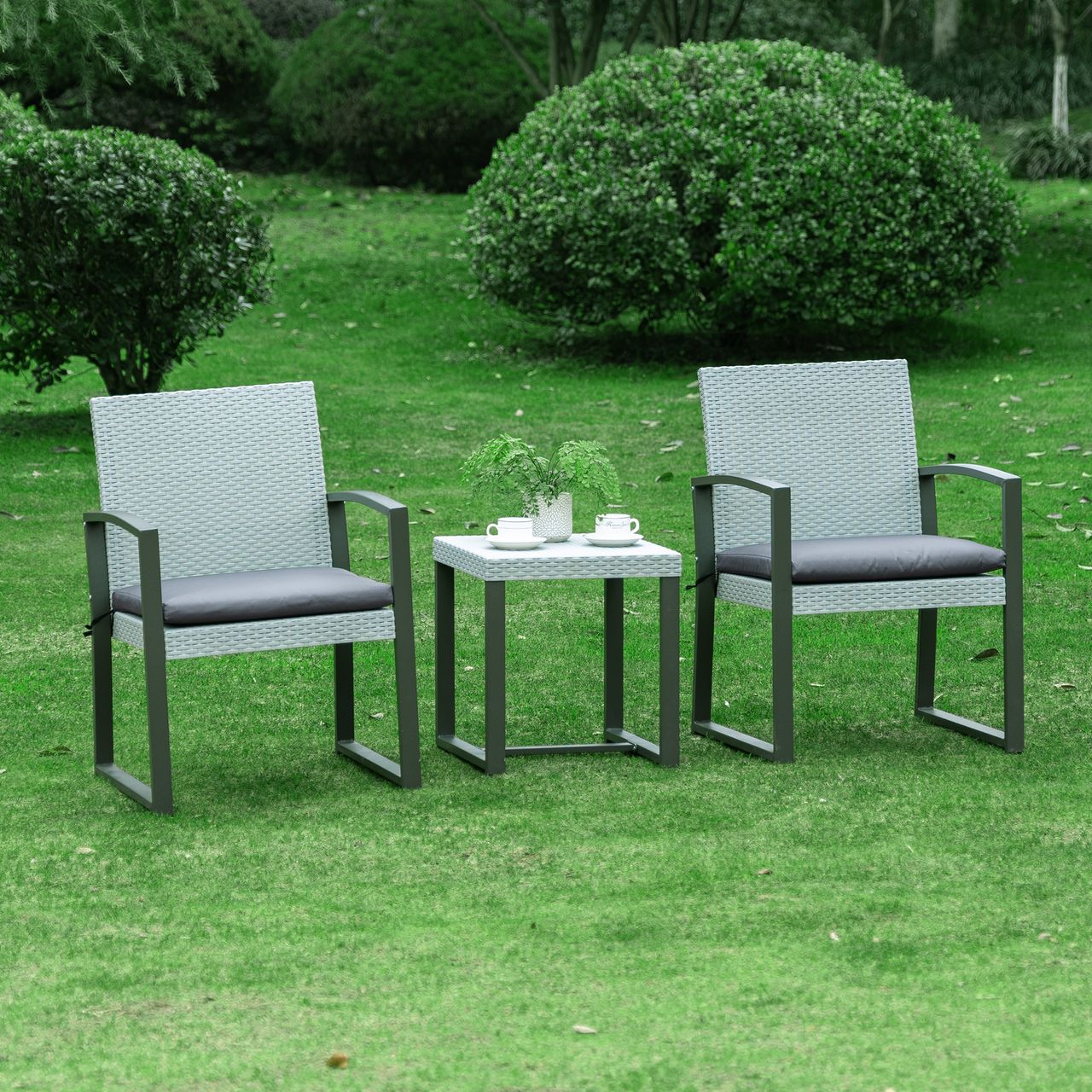 Outsunny Polyrattan Bistroset 3-tlg. Sitzgruppe Balkonmöbel Set Gartensitzgruppe mit Beistelltisch Gartenset Sitzgarnitur mit Sitzkissen Stahl Schwarz Grau