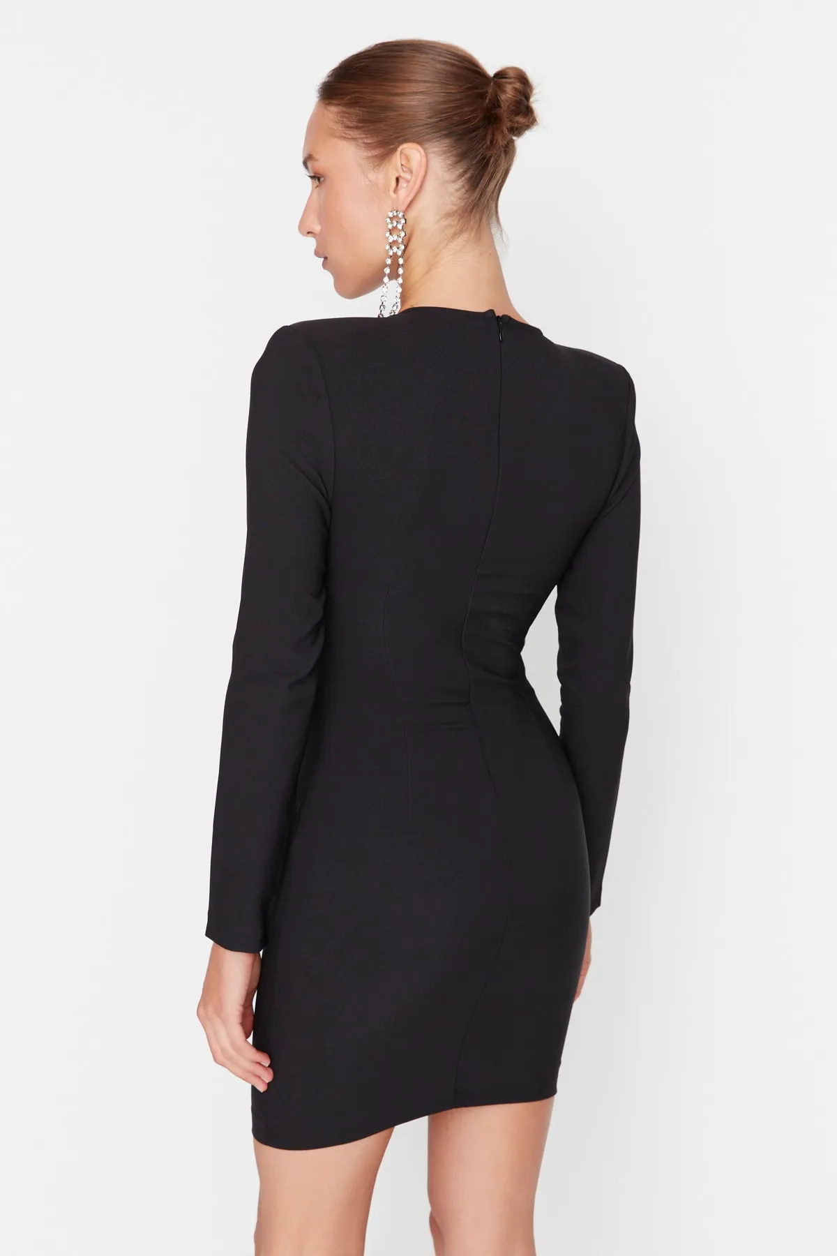 Trendyol Collection  Schwarzes, gewebtes, elegantes Abendkleid mit Bügeln TPRAW23EL00175