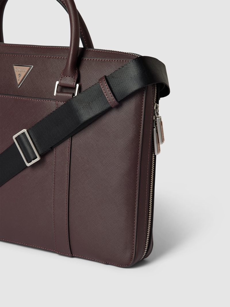 Laptoptasche mit Label-Applikation in aubergine