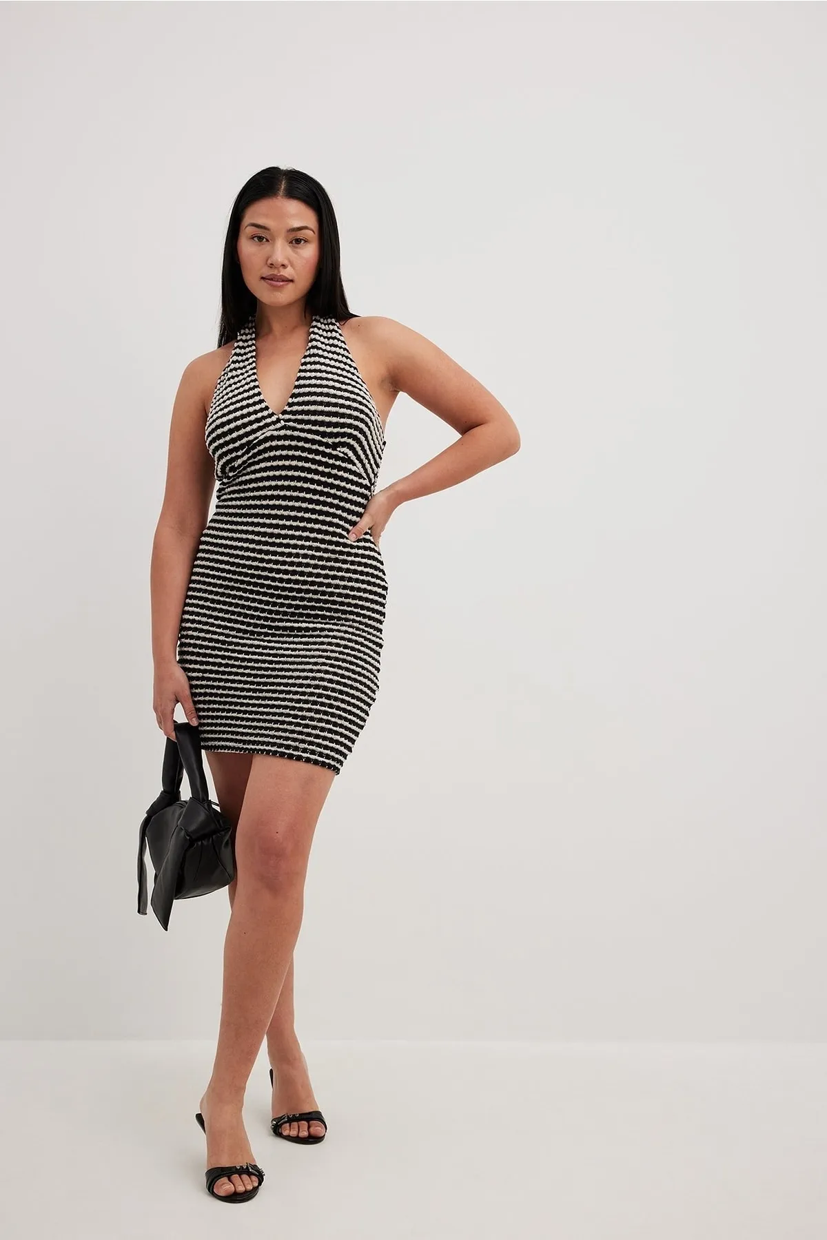NA-KD  Gehäkeltes Neckholder-Kleid