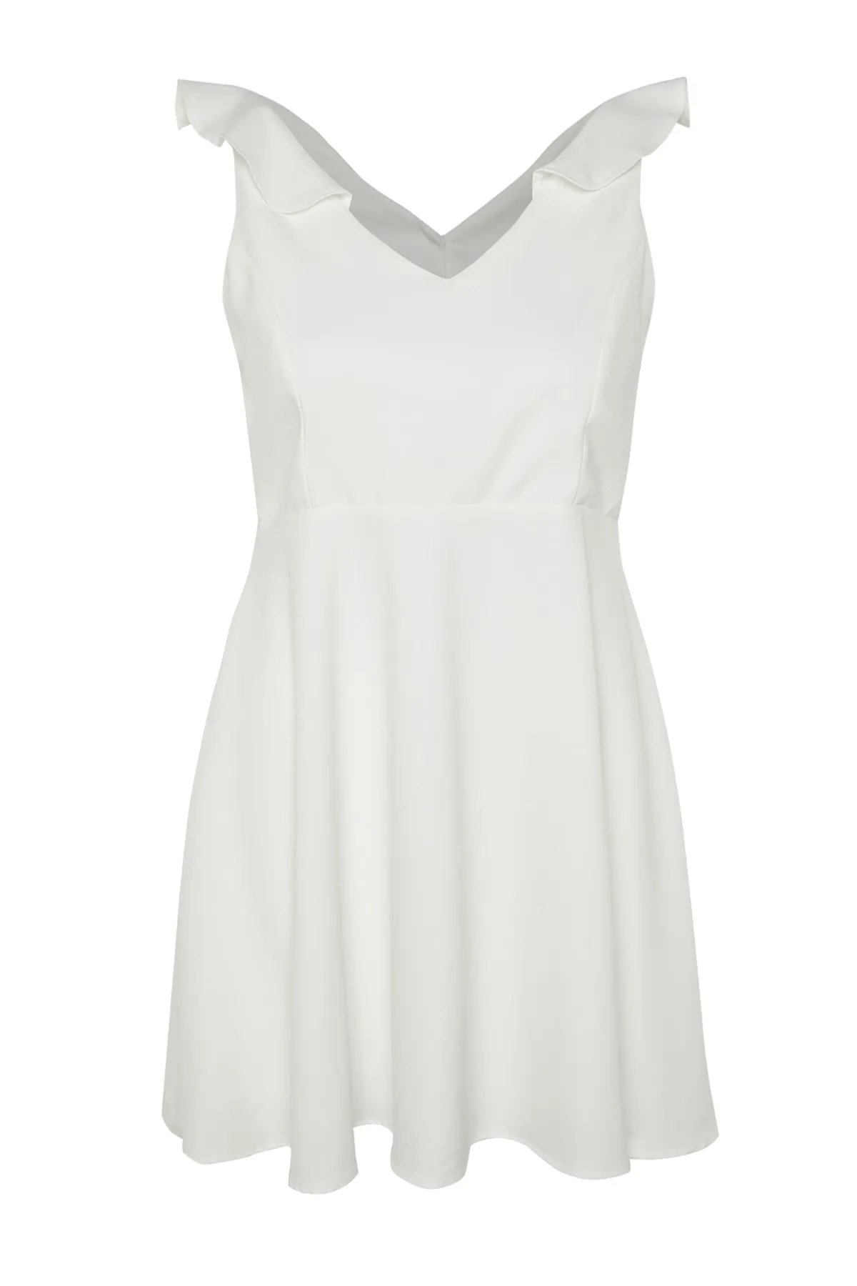 Trendyol Curve  Weißes, gewebtes Minikleid mit Rückendetail TBBSS23AH00226