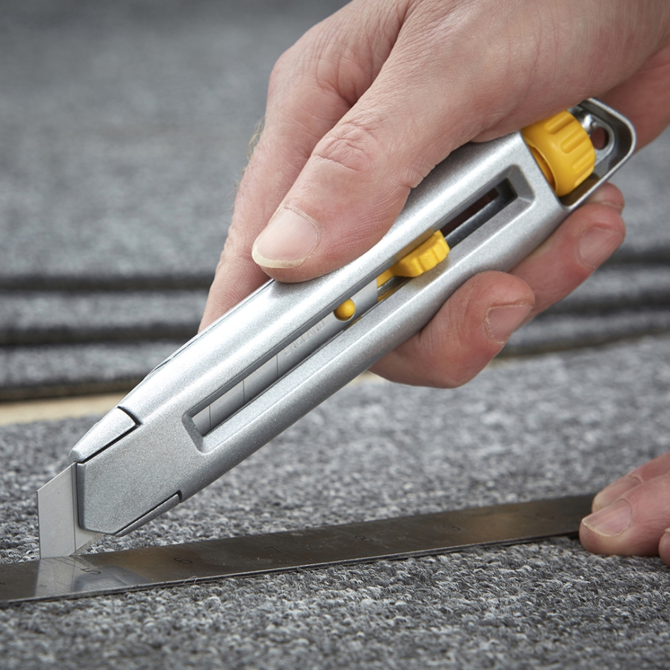 Stanley 1-10-018 Abbrechmesser mit Verriegelungsmechanismus, 18 mm