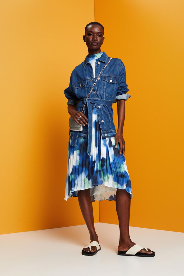 Midikleid in Crinkle-Optik mit Allover-Print